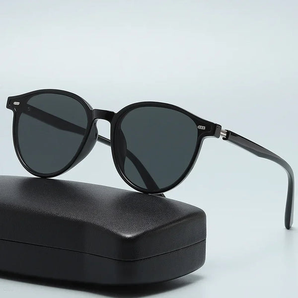 Heritage Vintage Oval Frame Sunglasses Black