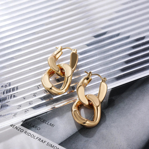 Gleura Link Earrings