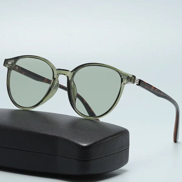 Heritage Vintage Oval Frame Sunglasses Green