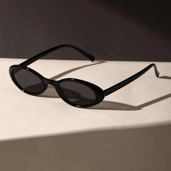 Noir Oval Shades
