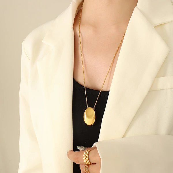 Celeste Oval Necklace