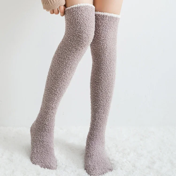 3Leaves Fuzzy Knee High Socks