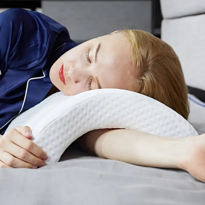 Purely Curved Memory Foam Pillow