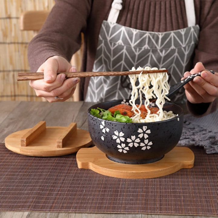 Japanese Bowl Instant Noodles Tableware Dining Room Tableware Salad Ceramic Bowl Bring Wooden Spoon Wooden Chopstick Black